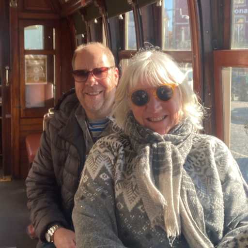 Profile image for pet sitters Julia & Paul