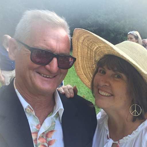 Profile image for pet sitters Robin & Linda