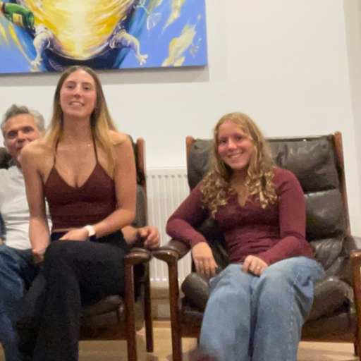 Profile image for pet sitters Raewyn & Carmine