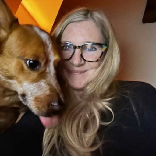 Profile image for pet sitter Laurel