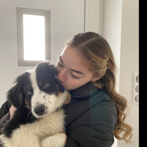 Profile image for pet sitter Anaïs