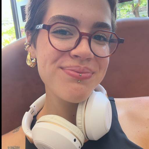 Profile image for pet sitter Camila