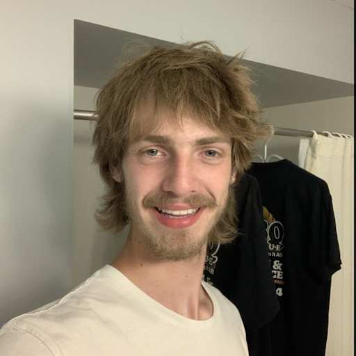 Profile image for pet sitter Evan