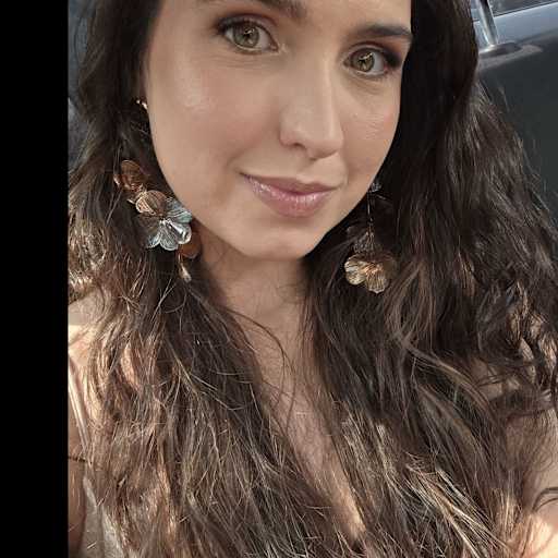 Profile image for pet sitter Gabriela