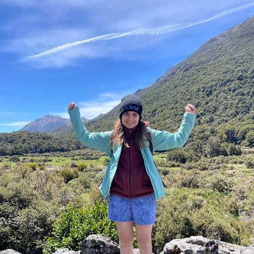 Profile image for pet sitter Lina