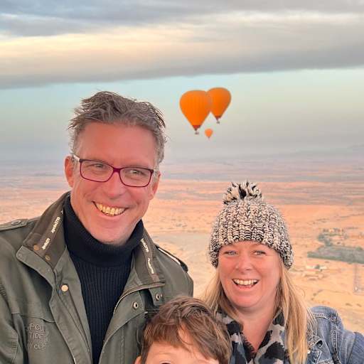 Profile image for pet sitters James and Linda & Linda