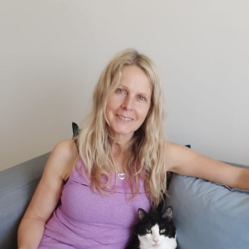 Profile image for pet sitter Leanne