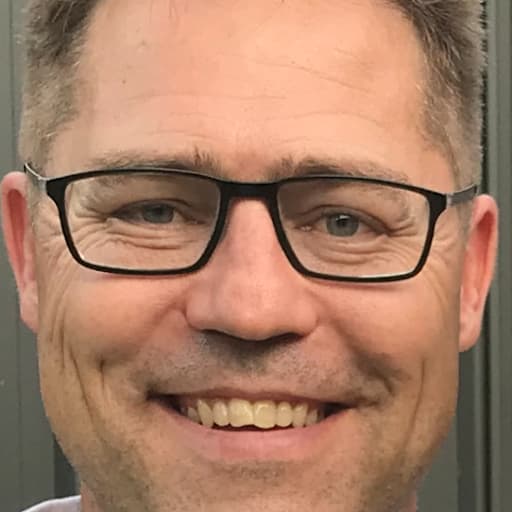 Profile image for pet sitters Simon & Jane