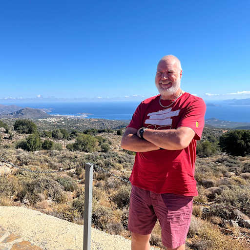 Profile image for pet sitters Mark & Claire