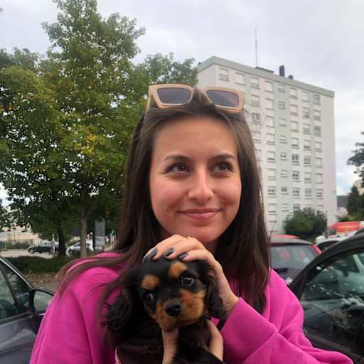 Profile image for pet sitters Florine & Alexandre