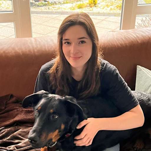 Profile image for pet sitter Laura