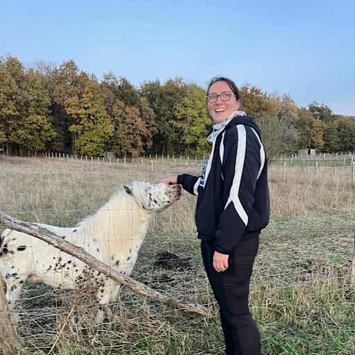 Profile image for pet sitter Claire