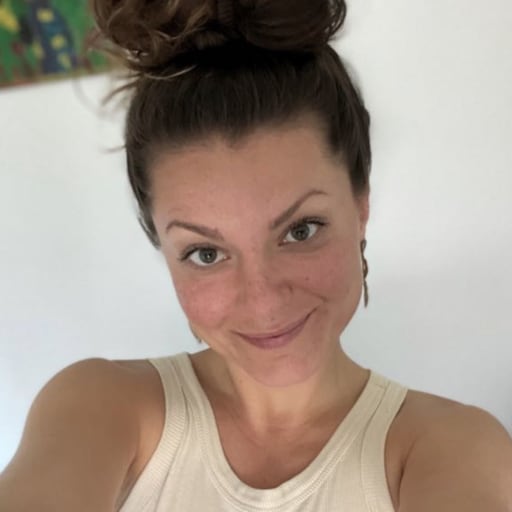 Profile image for pet sitter Emily