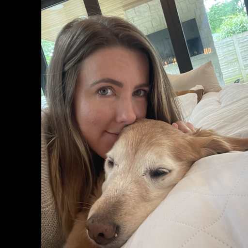 Profile image for pet sitter Julie