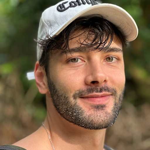 Profile image for pet sitter Lucas