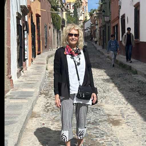 Profile image for pet sitter Kathy