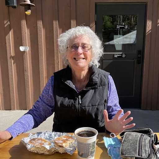 Profile image for pet sitter Eileen