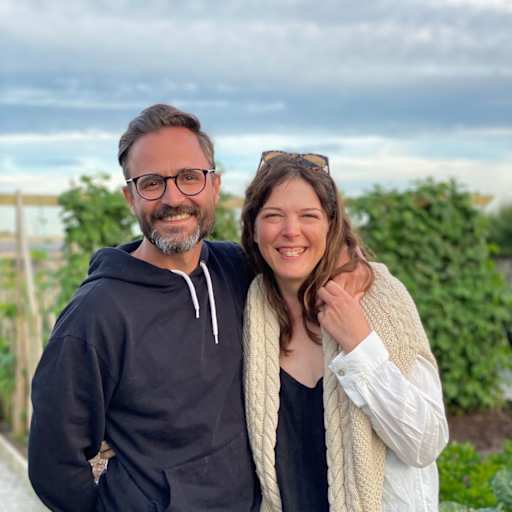 Profile image for pet sitters Stacy & Ross