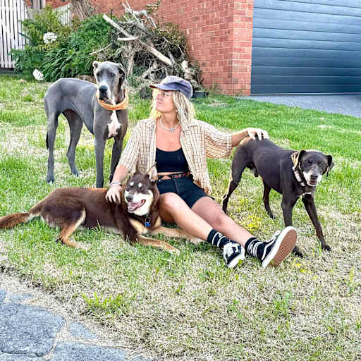 Profile image for pet sitter Beth