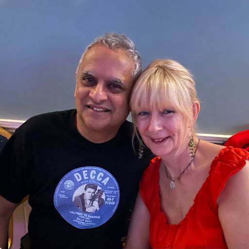 Profile image for pet sitters Helen & Johann