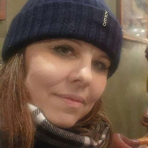 Profile image for pet sitters Lydia & Russell
