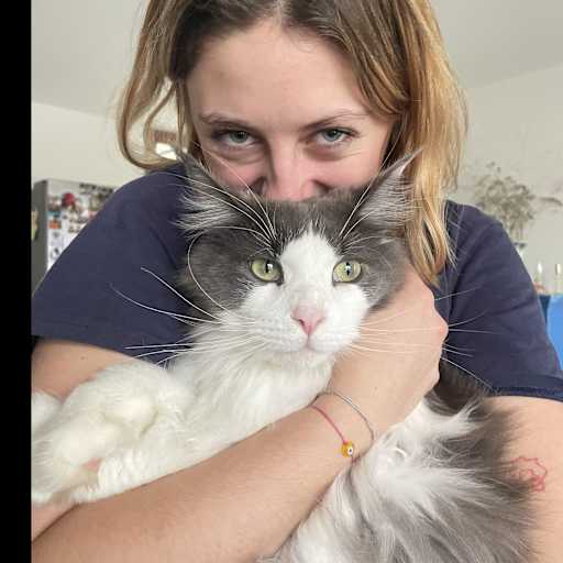 Profile image for pet sitter Angele