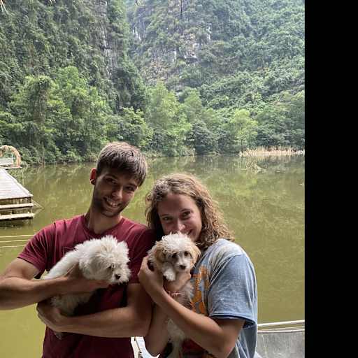 Profile image for pet sitters Raquel & Patrick