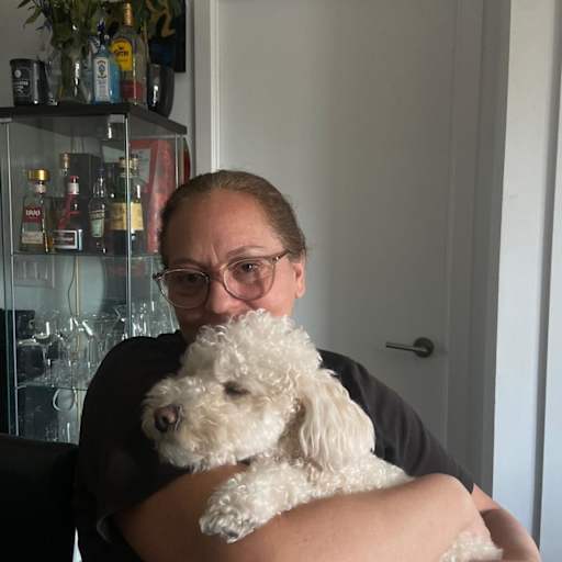 Profile image for pet sitters Yamile & Ariel