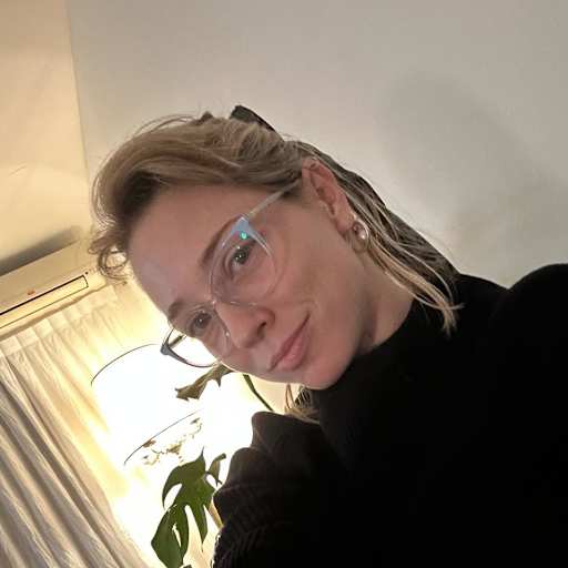 Profile image for pet sitter Lucila Veronica