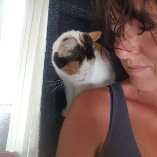 Profile image for pet sitter Linda