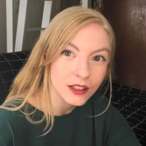 Profile image for pet sitter Dixie
