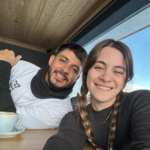Profile image for pet sitters Lara & Jonathan