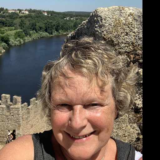 Profile image for pet sitter Helen