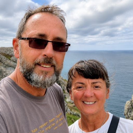 Profile image for pet sitters Eilis & Alan