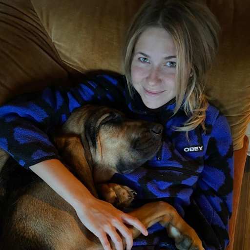 Profile image for pet sitter Julia