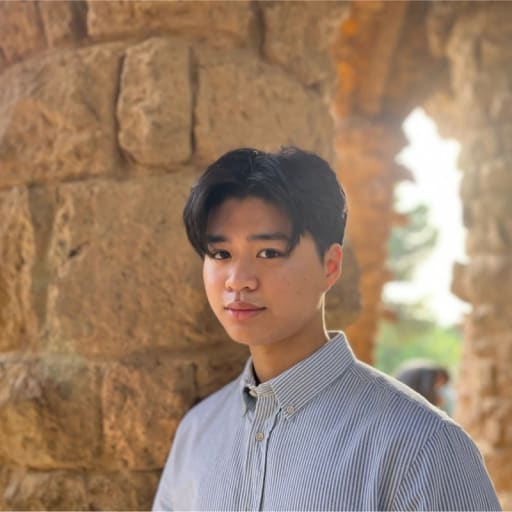Profile image for pet sitter Jusung