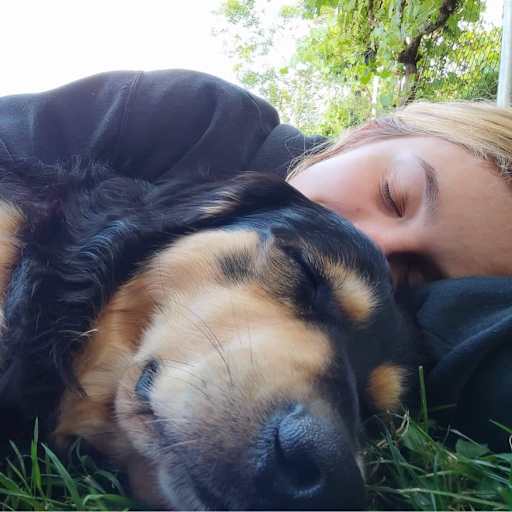 Profile image for pet sitter Lana