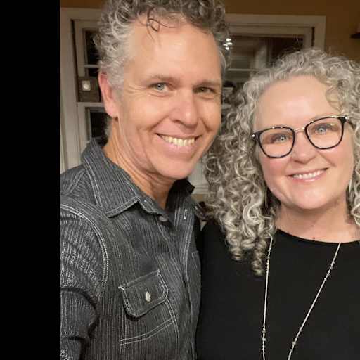 Profile image for pet sitters John & Connie 