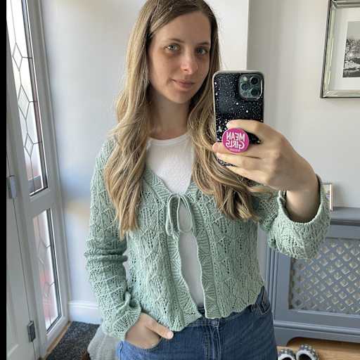 Profile image for pet sitter Romy