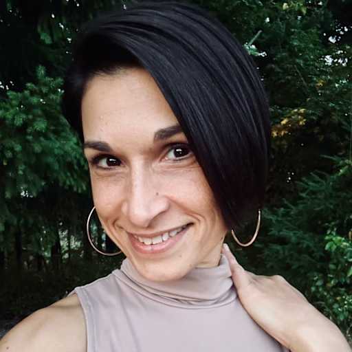 Profile image for pet sitter Kristi