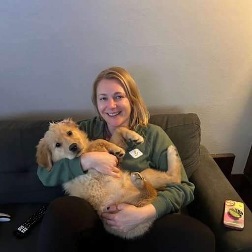 Profile image for pet sitter Becca