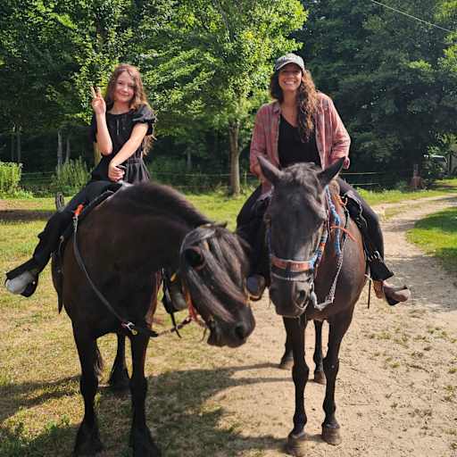 Profile image for pet sitters Katelyn & Charlie