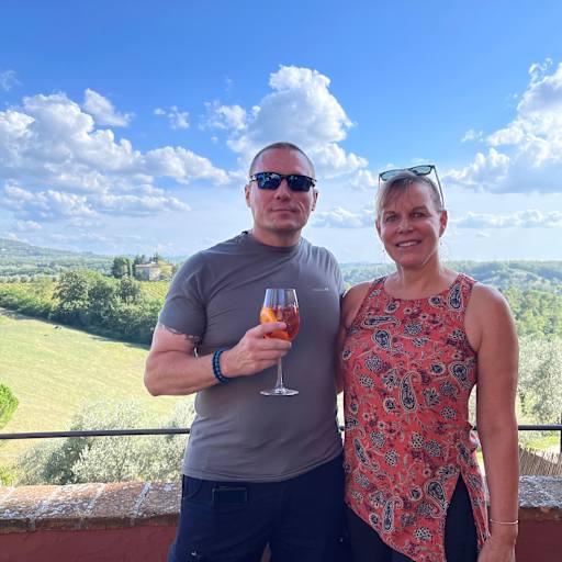 Profile image for pet sitters Lisa & Mike