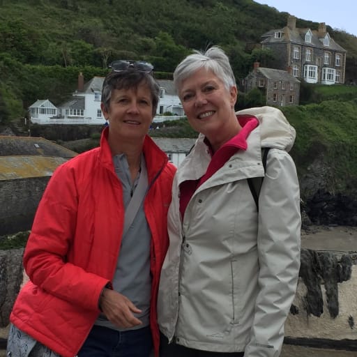 Profile image for pet sitters Anna & Suzanne 