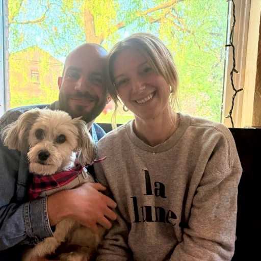 Profile image for pet sitters Amanda & Jonatan