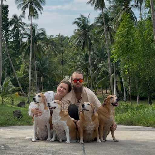 Profile image for pet sitters Darya & Artem