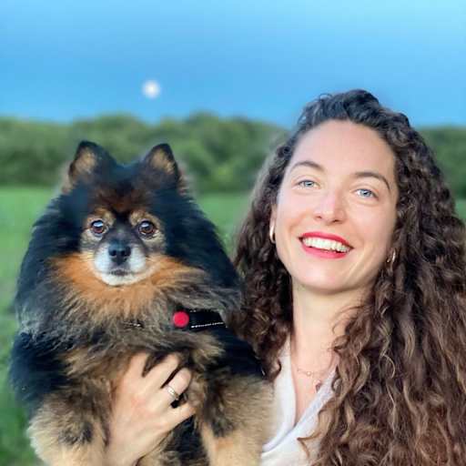 Profile image for pet sitter Laurie