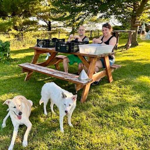 Profile image for pet sitters Betsy & Kyle