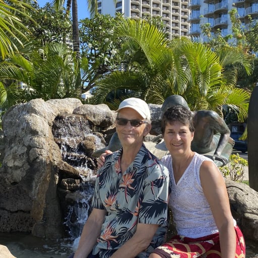 Profile image for pet sitters Ken & Lise