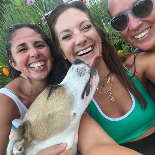 Profile image for pet sitter Aquene